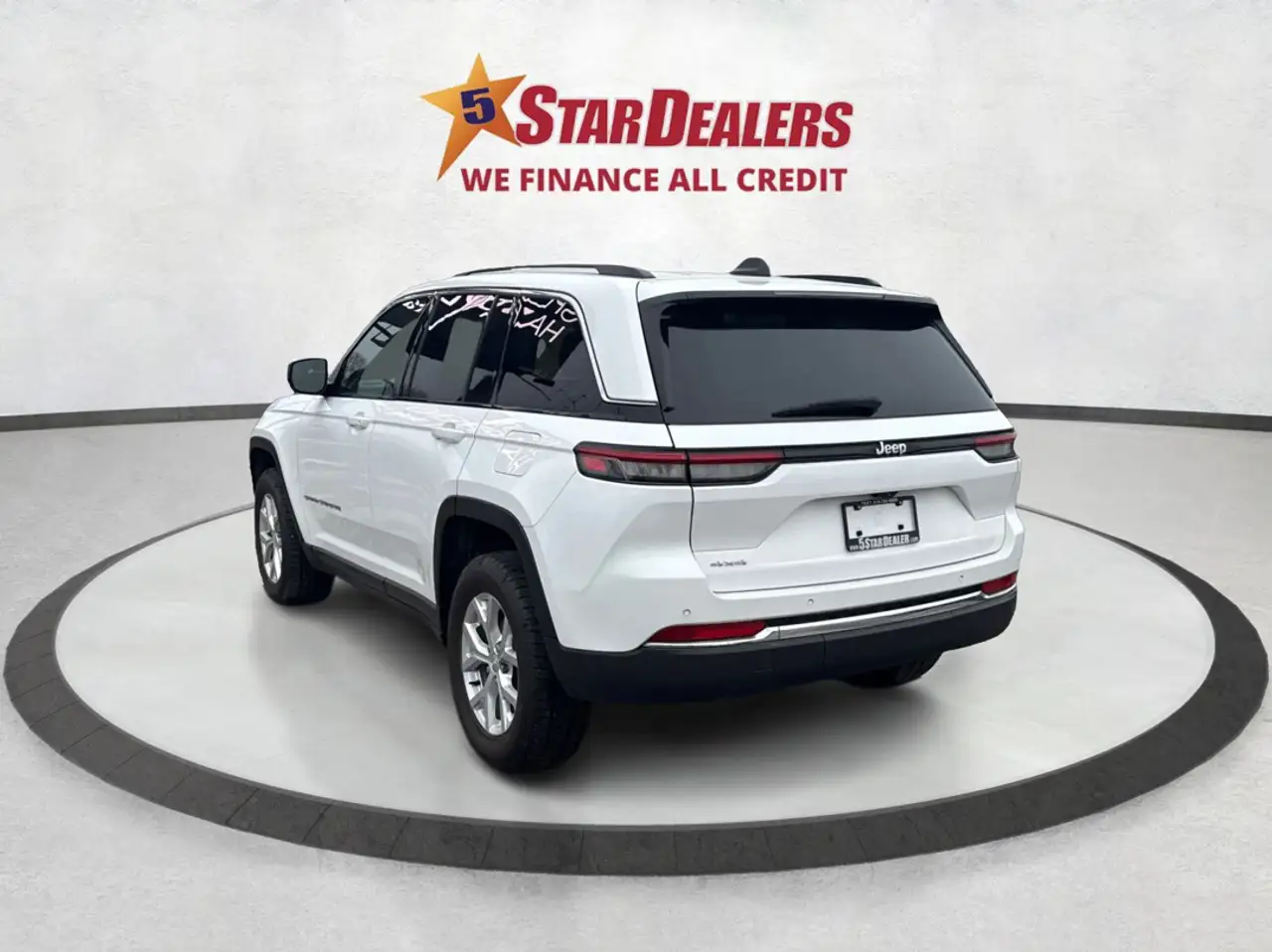 Jeep Grand Cherokee снимка Jeep Grand Cherokee