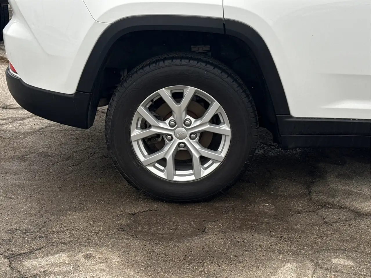 Jeep Grand Cherokee снимка Jeep Grand Cherokee