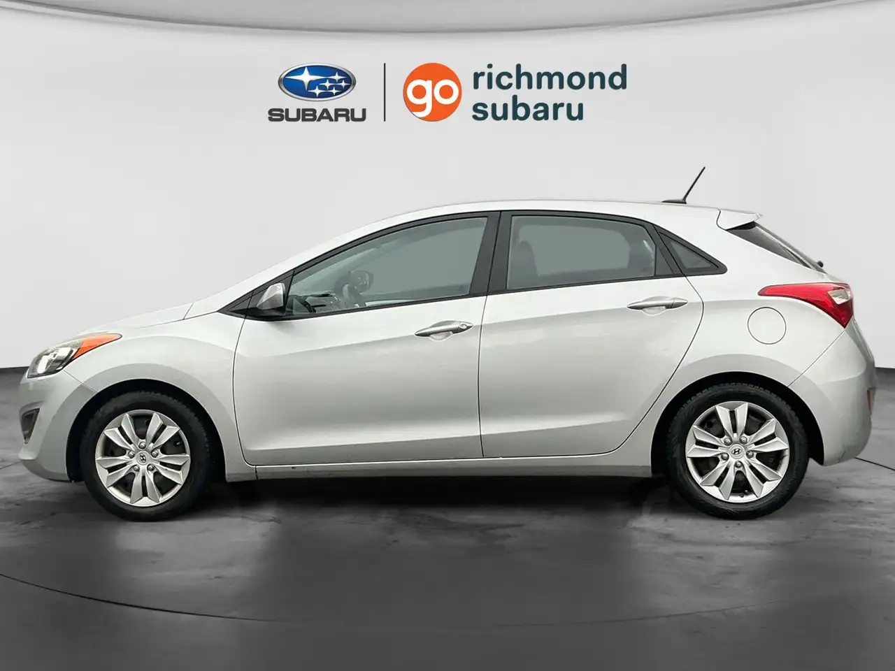 Hyundai ELANTRA снимка Hyundai ELANTRA