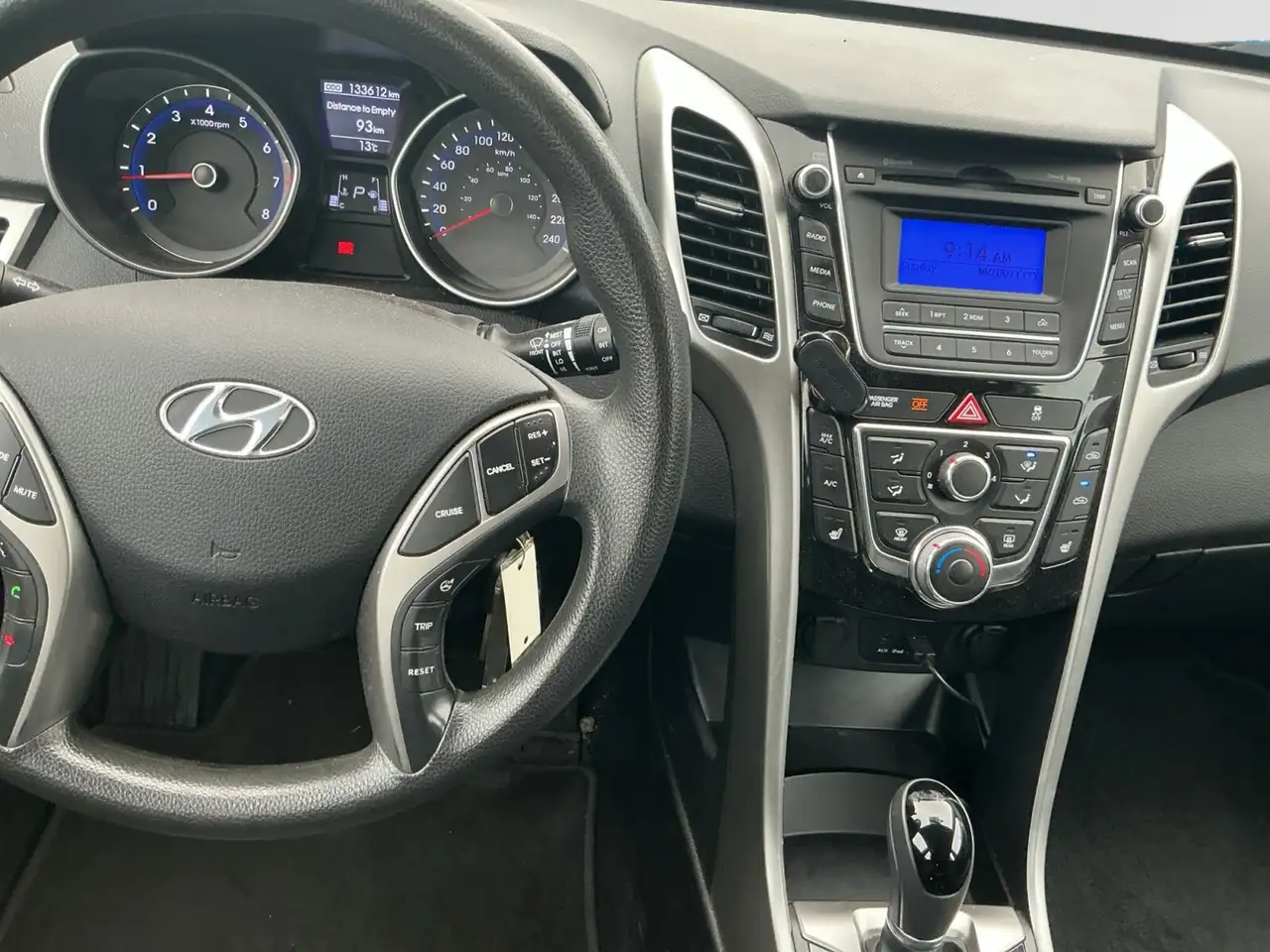 Hyundai ELANTRA снимка Hyundai ELANTRA