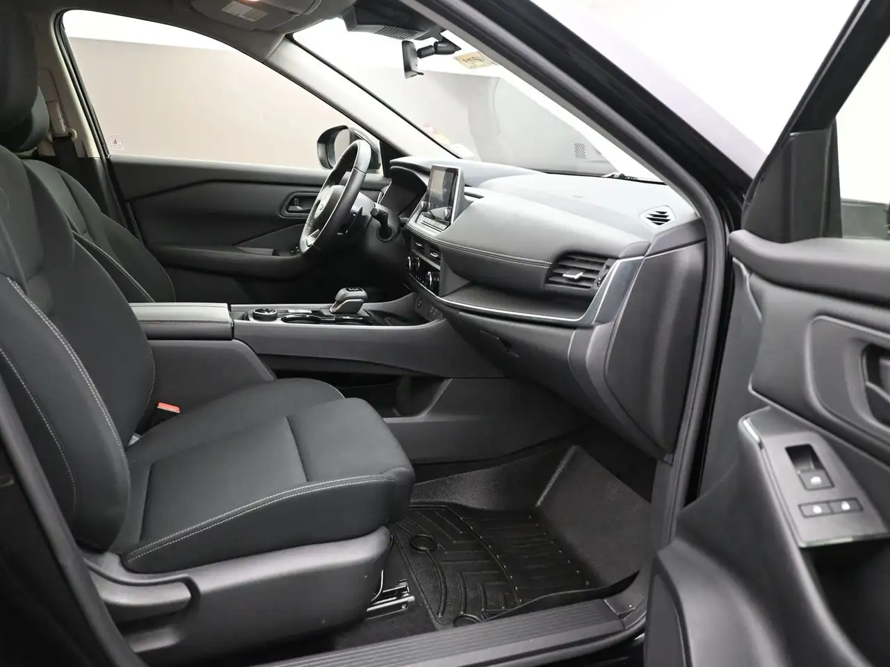 Nissan Rogue fotografie Nissan Rogue