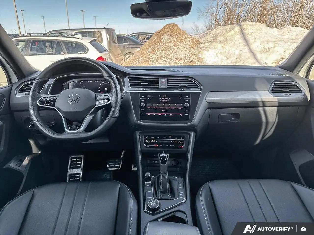 Volkswagen Tiguan снимка Volkswagen Tiguan