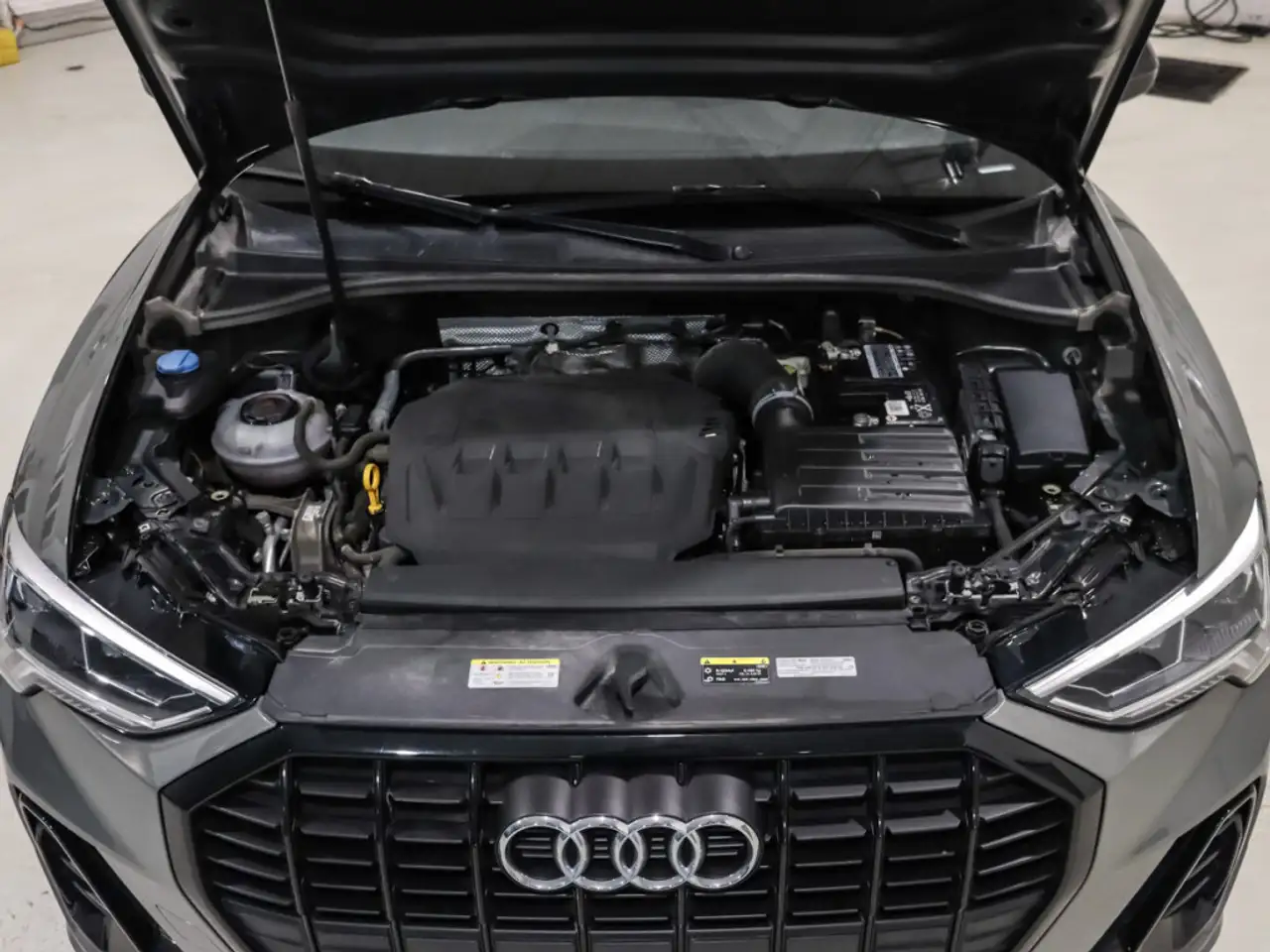 Audi Q3 photo Audi Q3