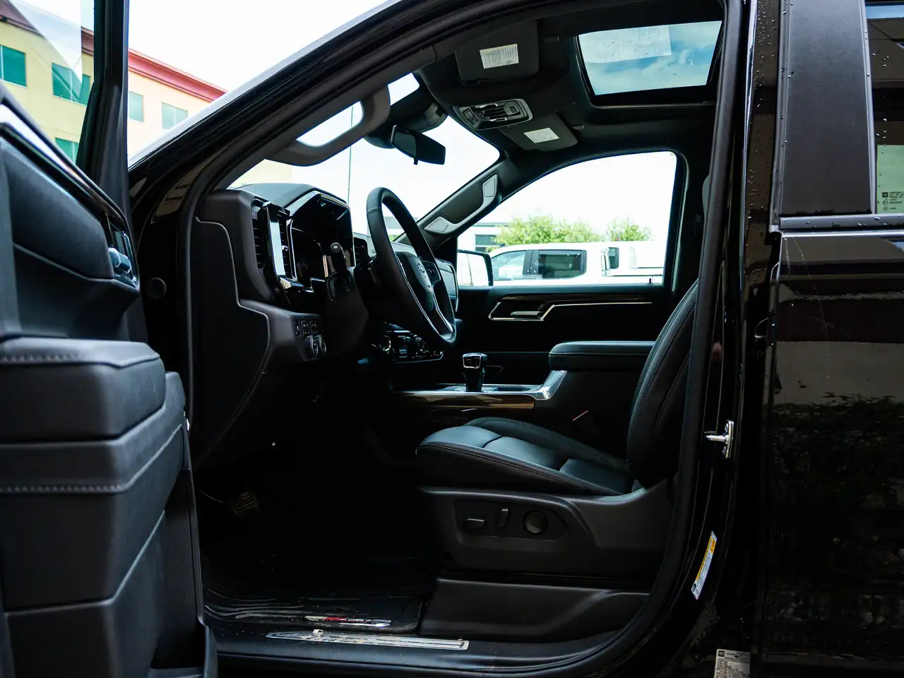 Chevrolet Silverado 1500 photo Chevrolet Silverado 1500