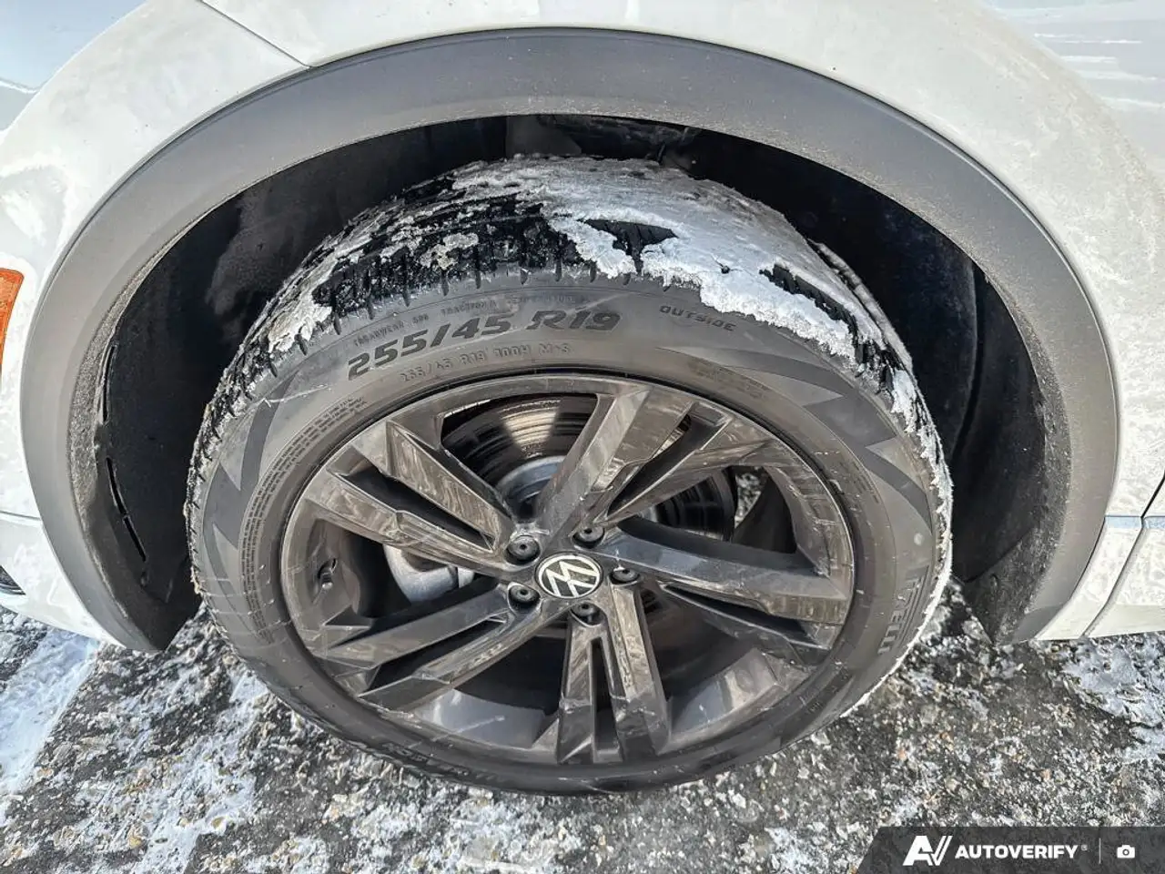 Volkswagen Tiguan снимка Volkswagen Tiguan