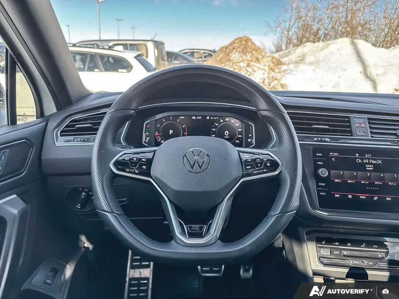 Volkswagen Tiguan снимка Volkswagen Tiguan