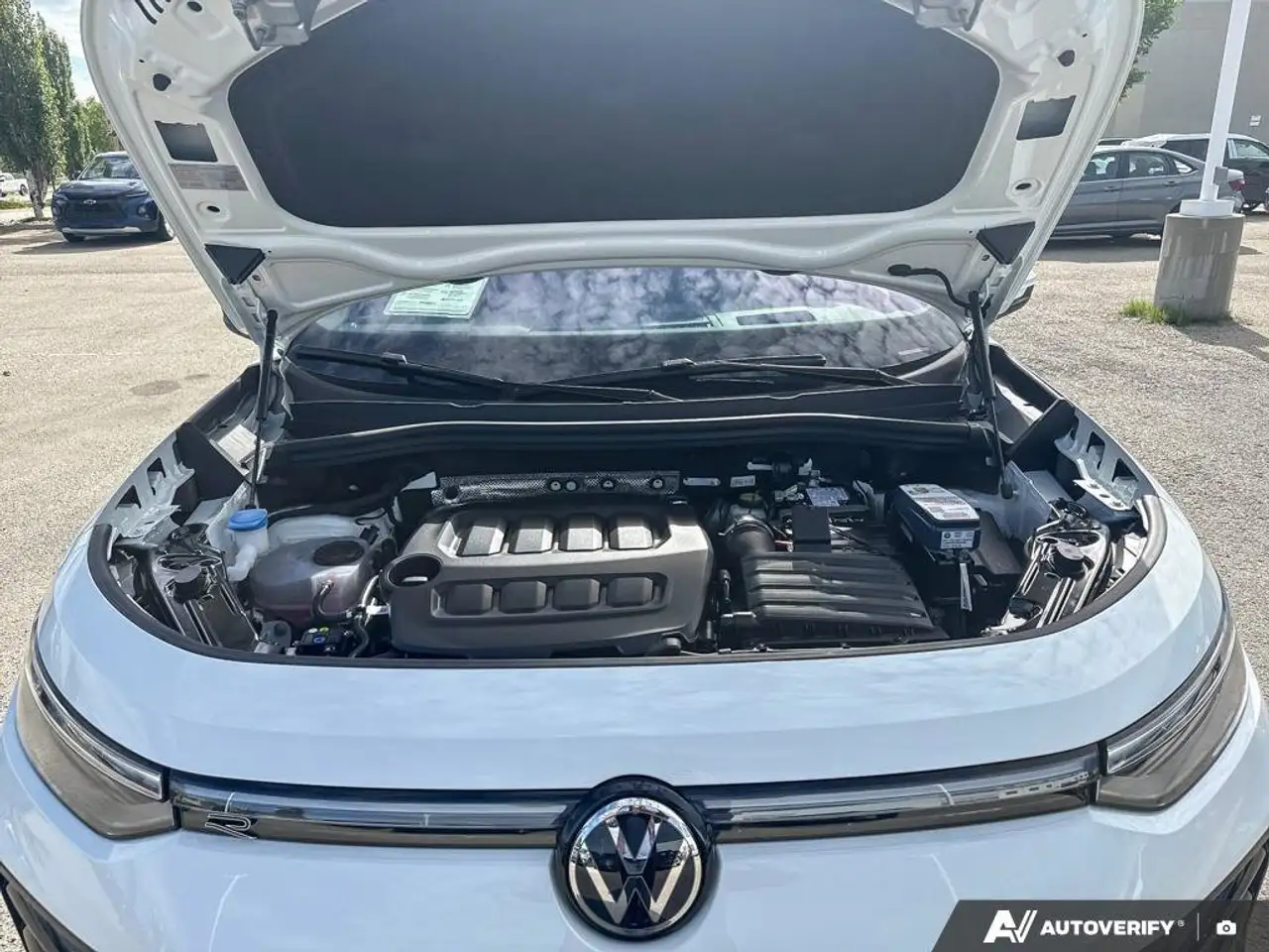 Volkswagen Tiguan снимка Volkswagen Tiguan