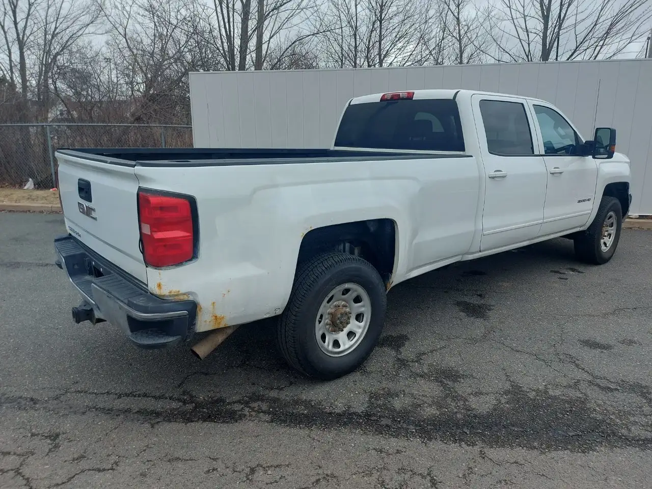 Chevrolet Silverado 3500 photo Chevrolet Silverado 3500