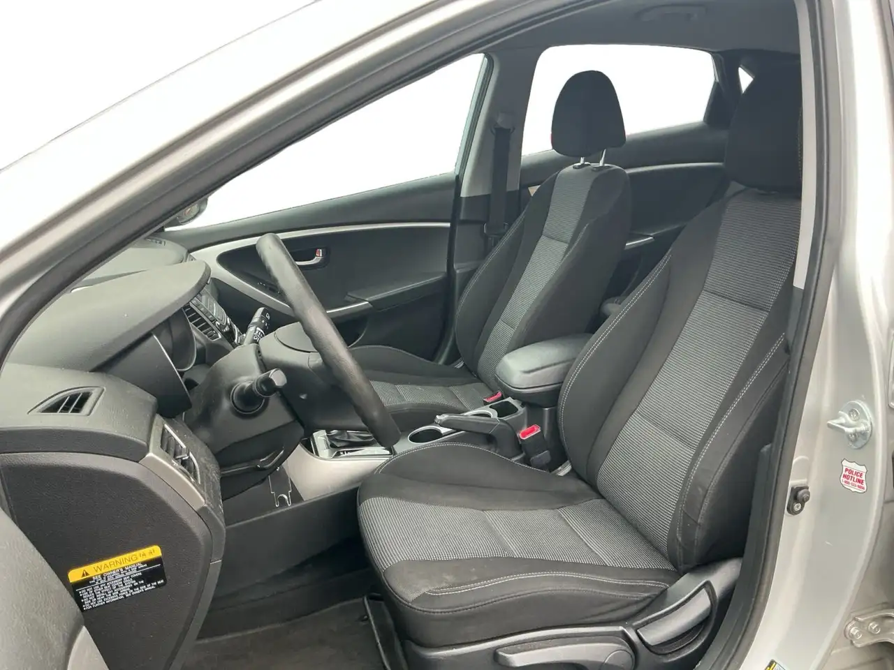 Hyundai ELANTRA снимка Hyundai ELANTRA