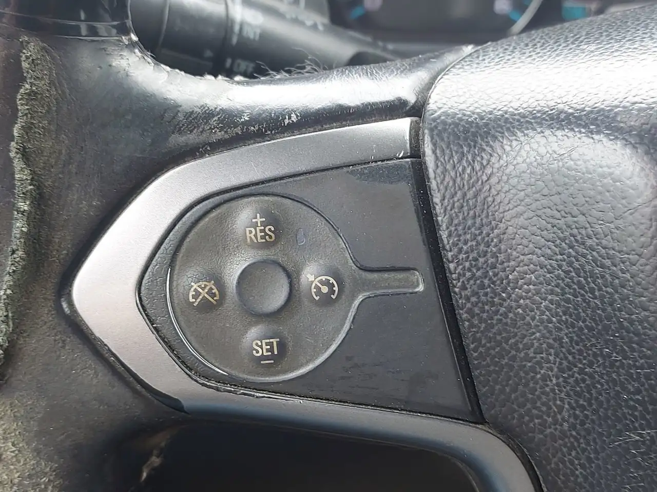 Chevrolet Silverado 3500 photo Chevrolet Silverado 3500