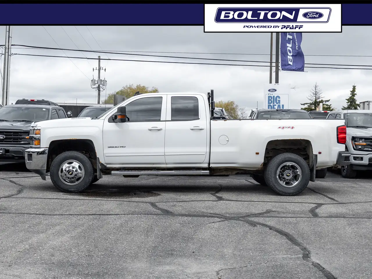Chevrolet Silverado 3500 photo Chevrolet Silverado 3500