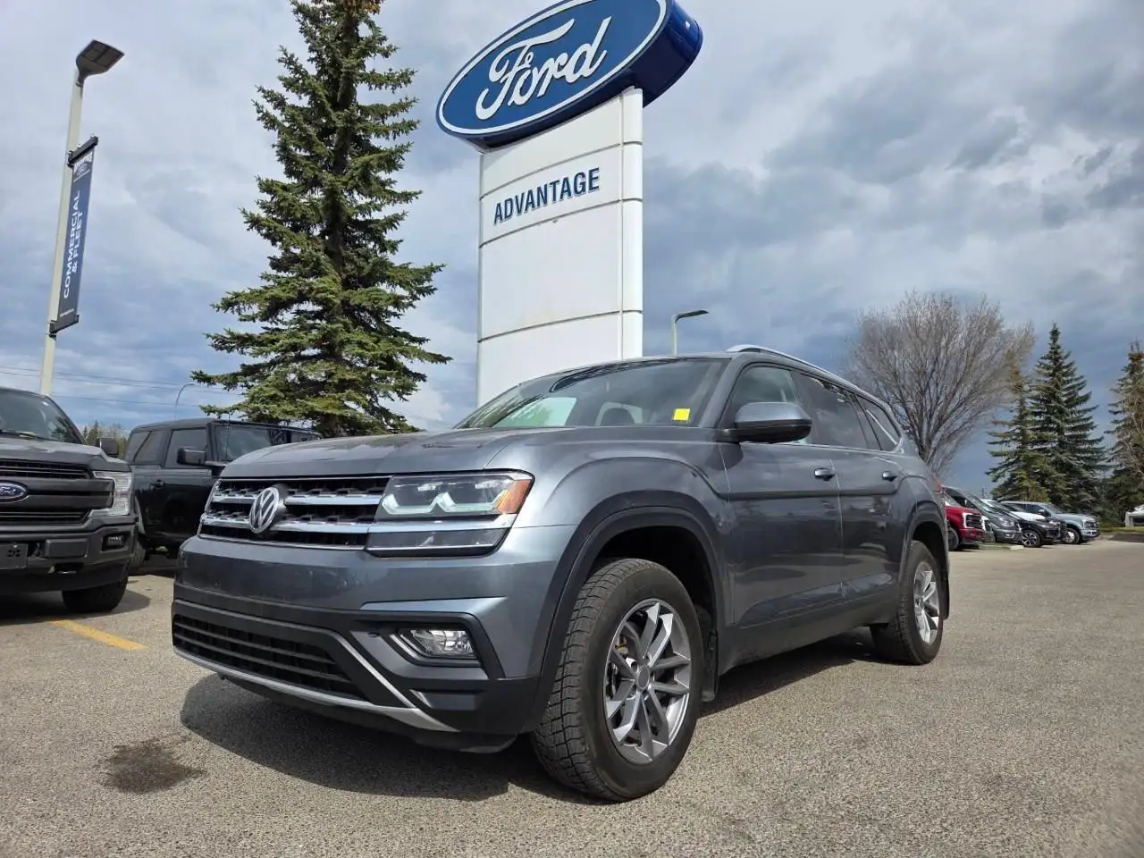 Volkswagen Atlas photo Volkswagen Atlas