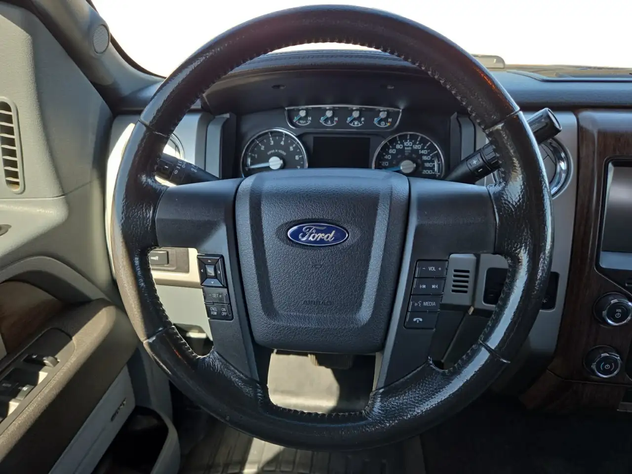 Ford F 150 снимка Ford F 150