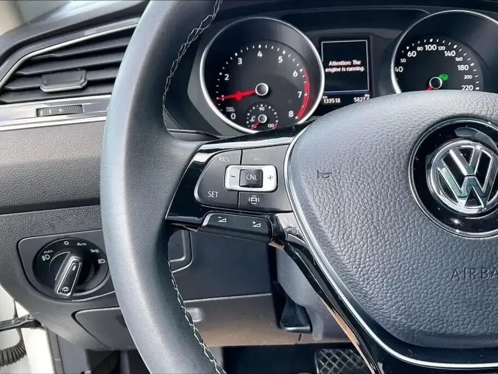 Volkswagen Tiguan снимка Volkswagen Tiguan
