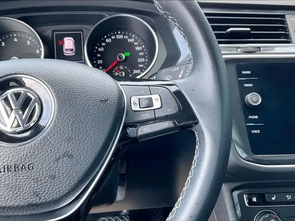 Volkswagen Tiguan снимка Volkswagen Tiguan