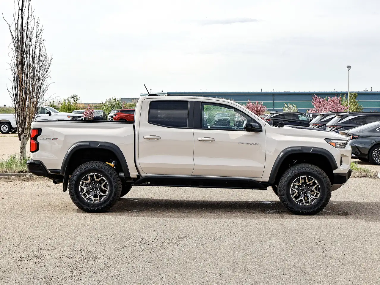 Chevrolet Colorado снимка Chevrolet Colorado