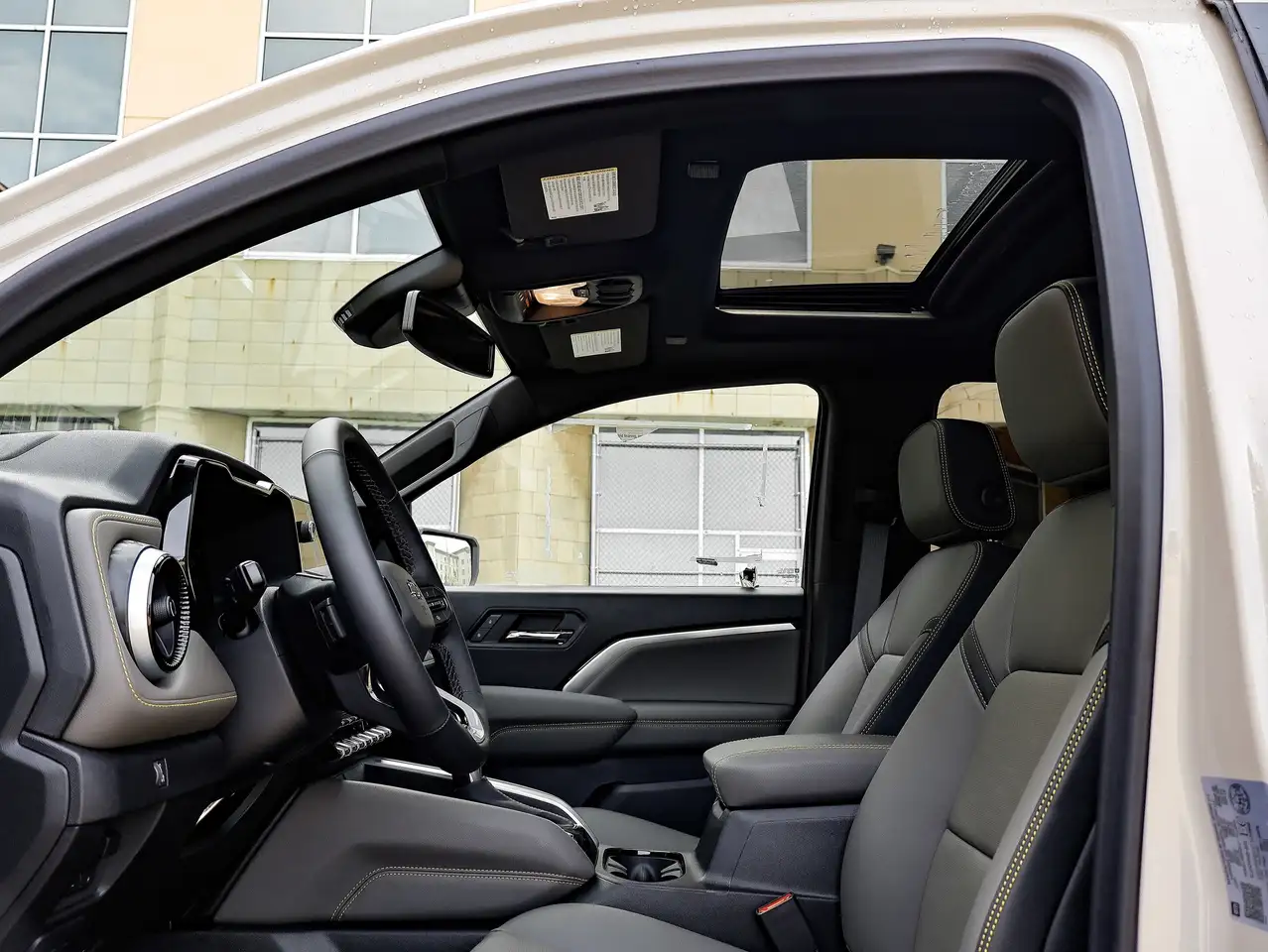 Chevrolet Colorado снимка Chevrolet Colorado
