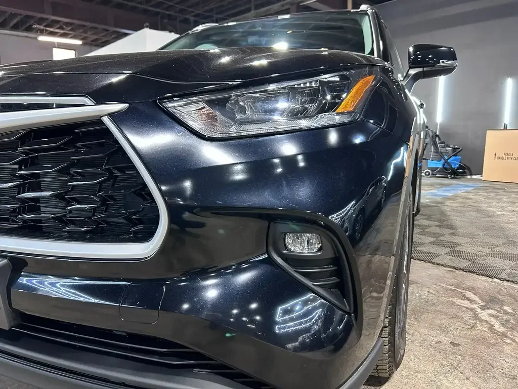 Toyota Highlander снимка Toyota Highlander