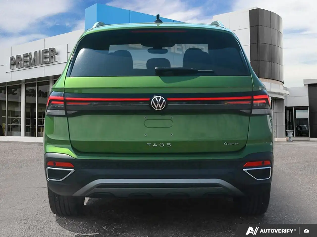 Volkswagen Taos снимка Volkswagen Taos