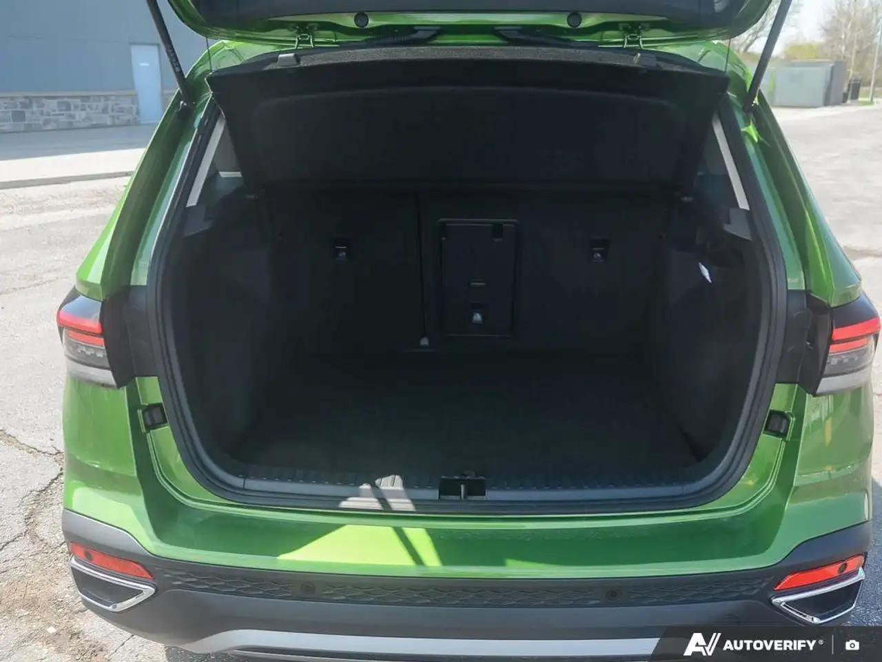 Volkswagen Taos снимка Volkswagen Taos