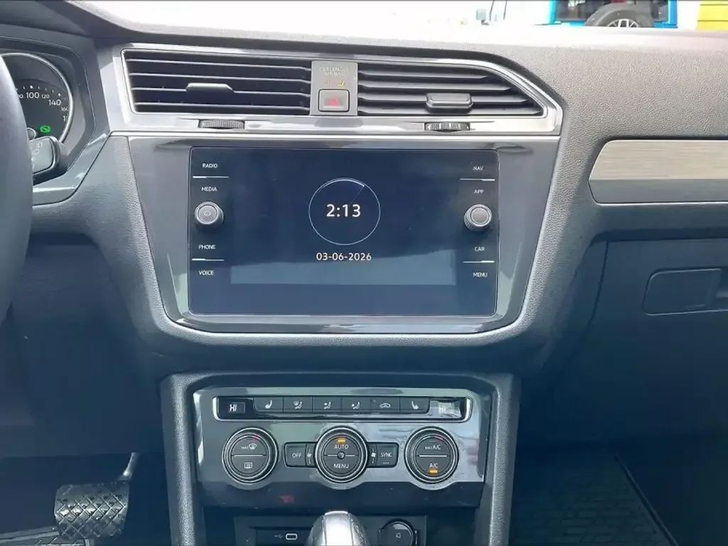 Volkswagen Tiguan снимка Volkswagen Tiguan