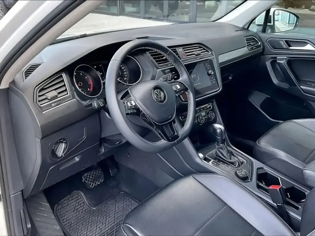 Volkswagen Tiguan снимка Volkswagen Tiguan