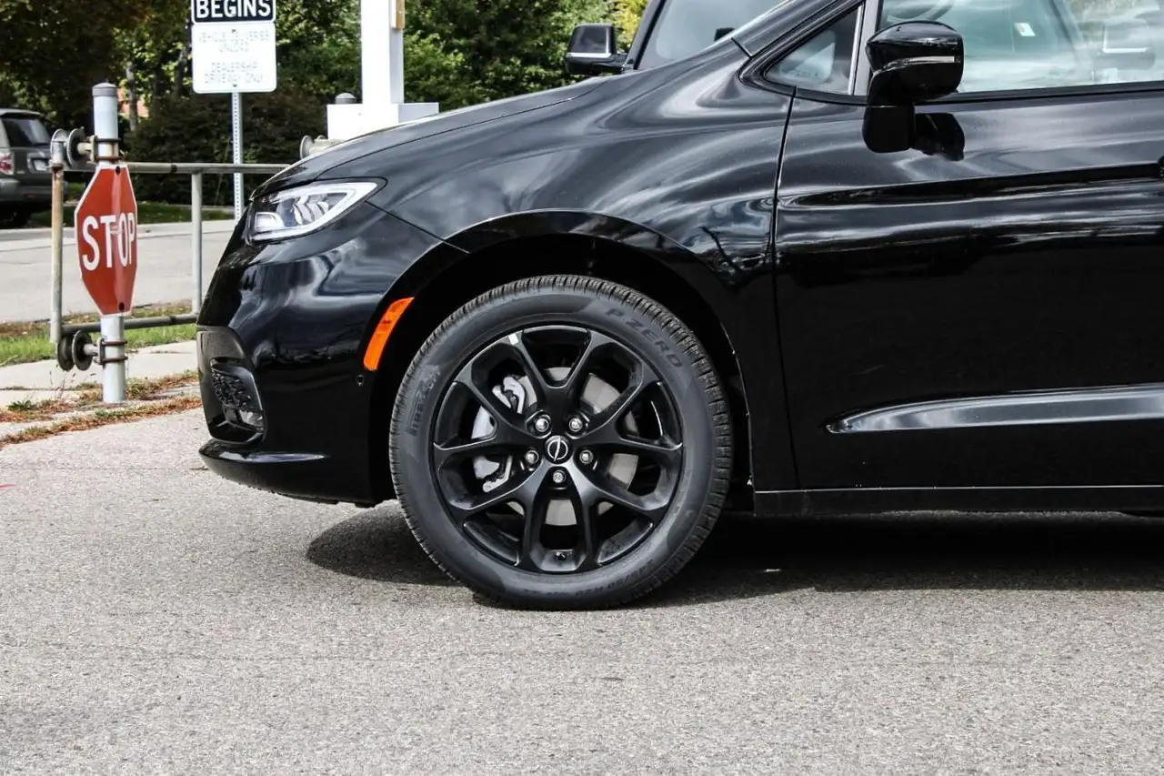 Chrysler Pacifica fotografie Chrysler Pacifica