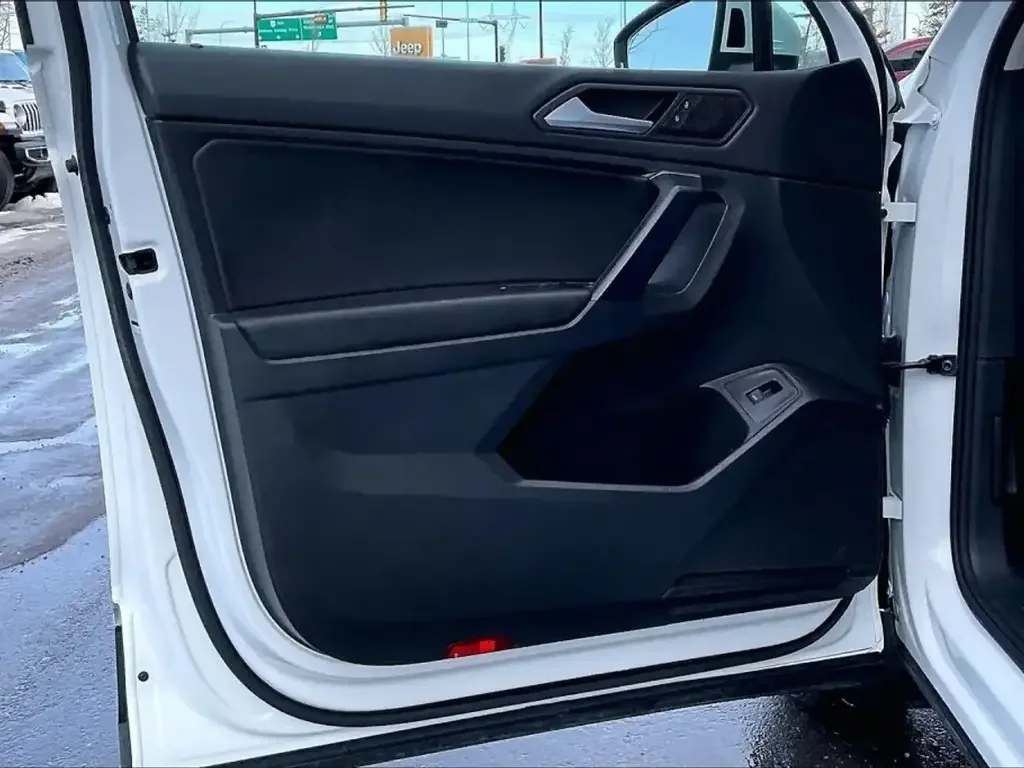 Volkswagen Tiguan снимка Volkswagen Tiguan