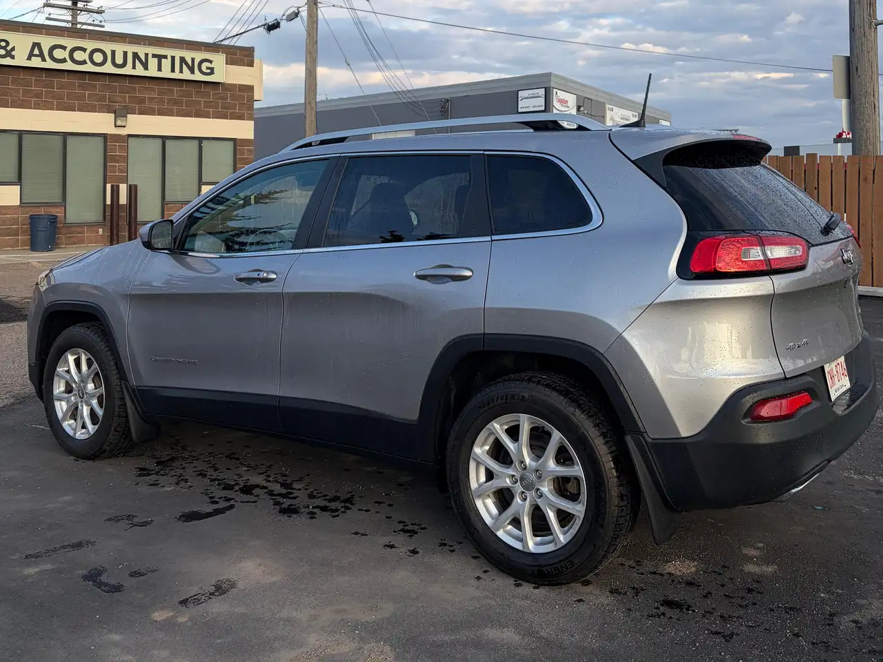 Jeep Grand Cherokee photo Jeep Grand Cherokee