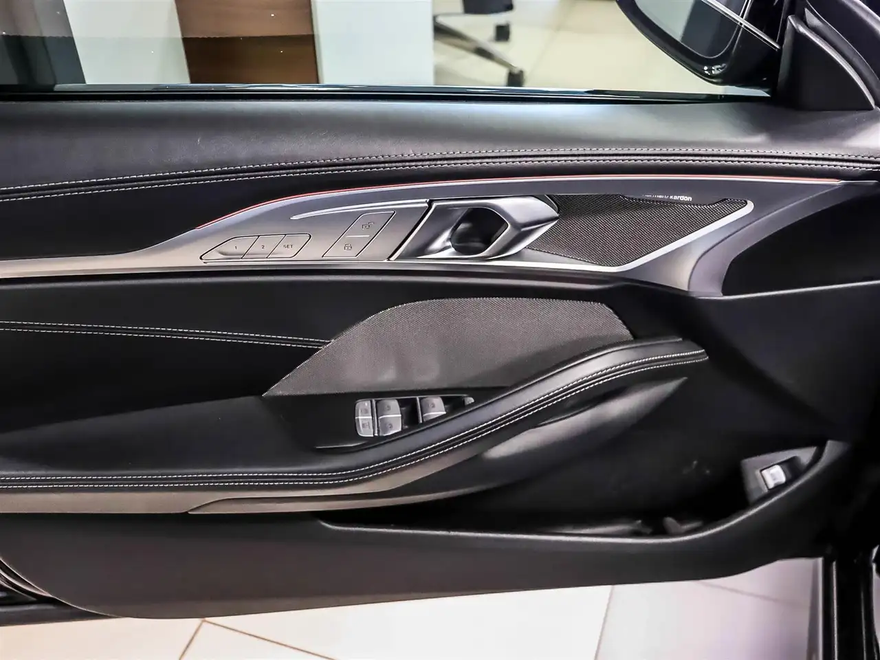 BMW 8 Series photo BMW 8 Series