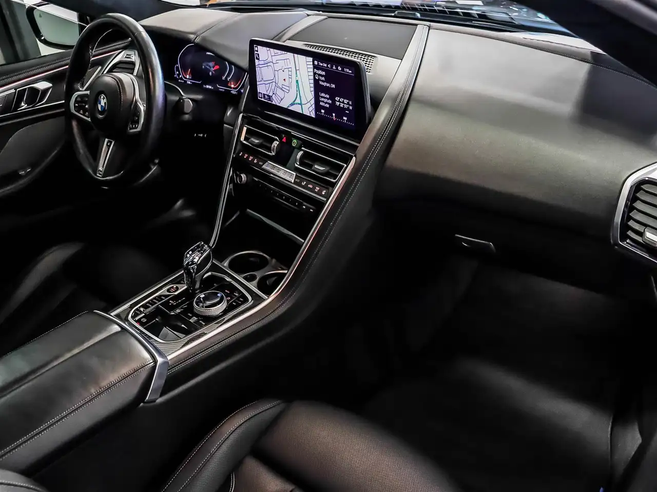 BMW 8 Series photo BMW 8 Series