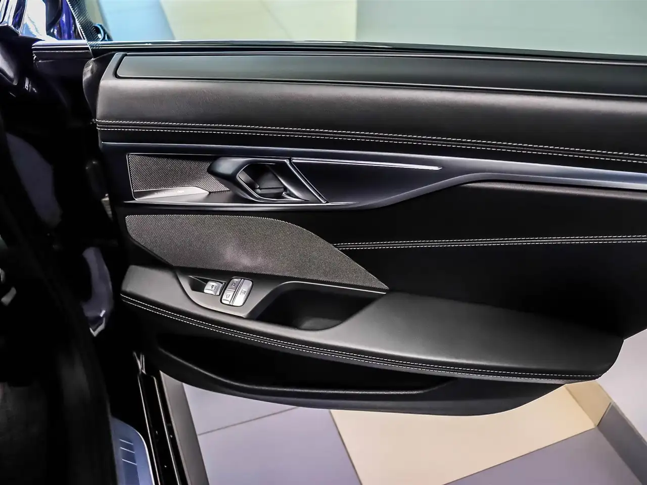 BMW 8 Series photo BMW 8 Series