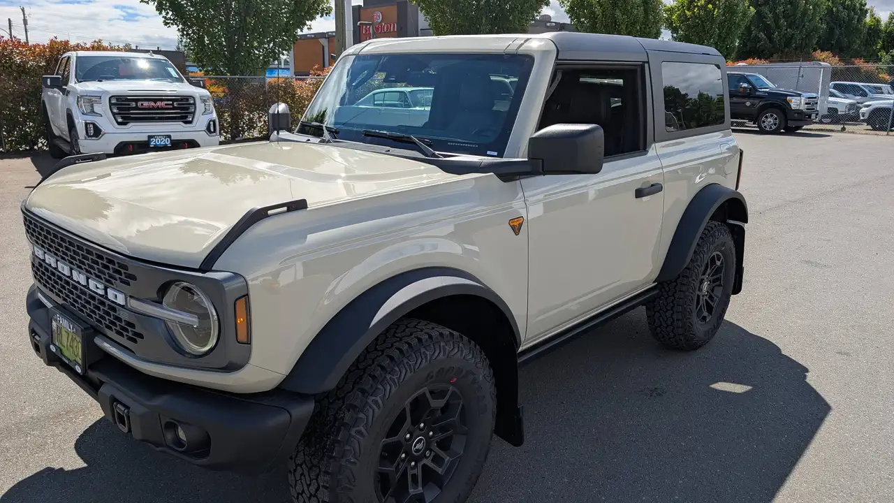 Ford Bronco снимка Ford Bronco