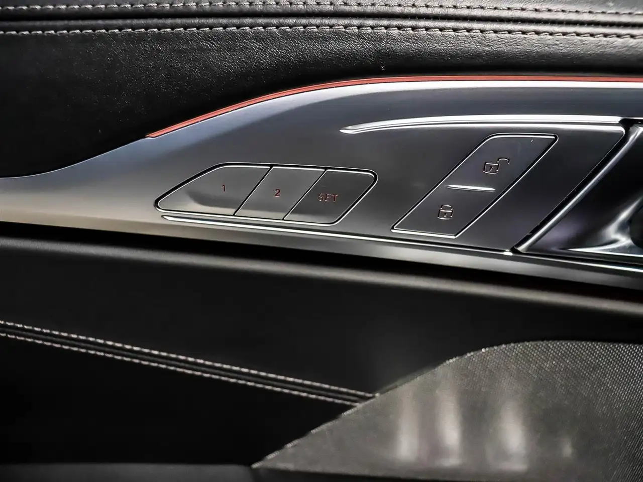 BMW 8 Series photo BMW 8 Series