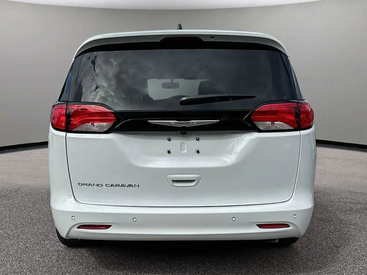 Chrysler Grand Caravan снимка Chrysler Grand Caravan