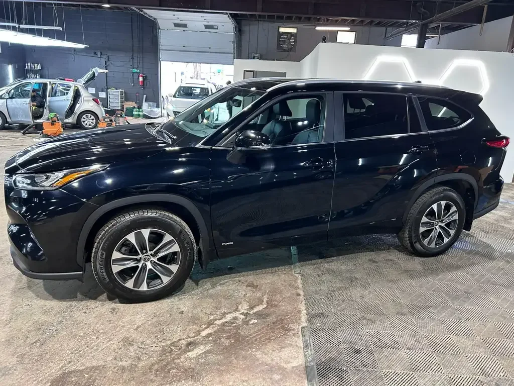 Toyota Highlander снимка Toyota Highlander