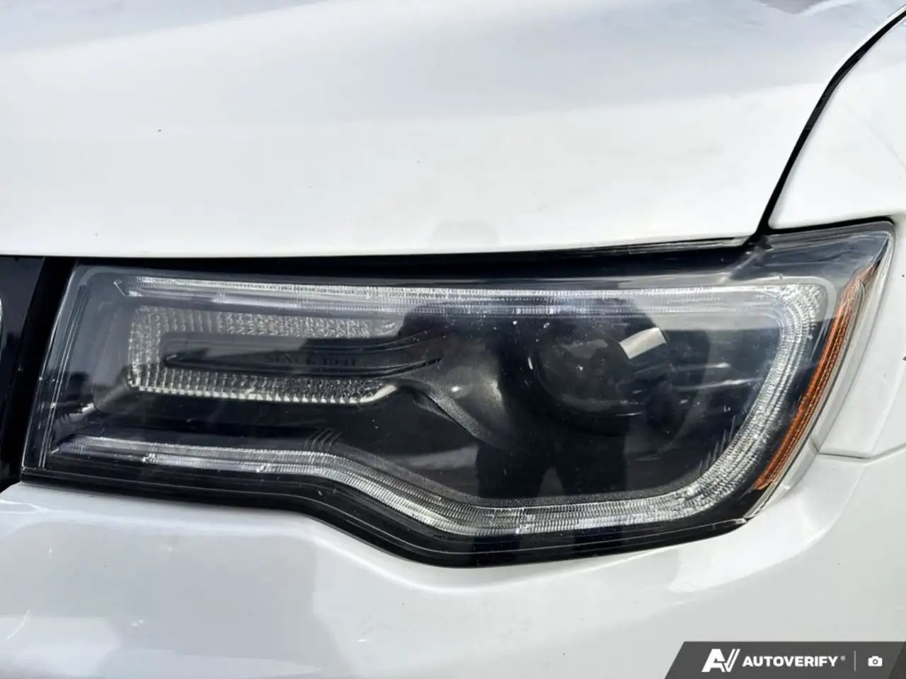 Jeep Grand Cherokee photo Jeep Grand Cherokee
