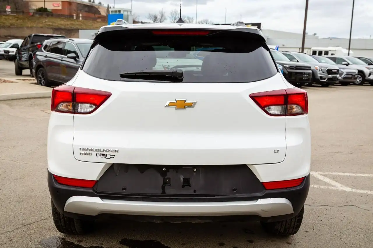 Chevrolet Trailblazer photo Chevrolet Trailblazer