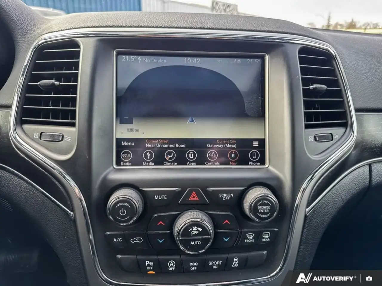 Jeep Grand Cherokee photo Jeep Grand Cherokee