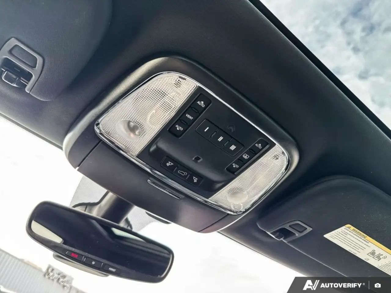 Jeep Grand Cherokee photo Jeep Grand Cherokee