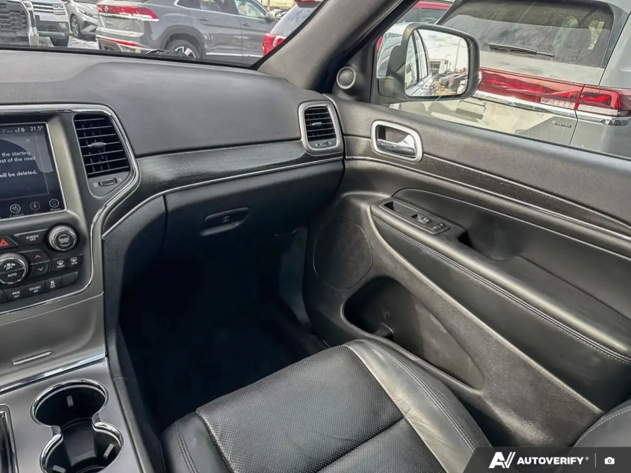 Jeep Grand Cherokee photo Jeep Grand Cherokee