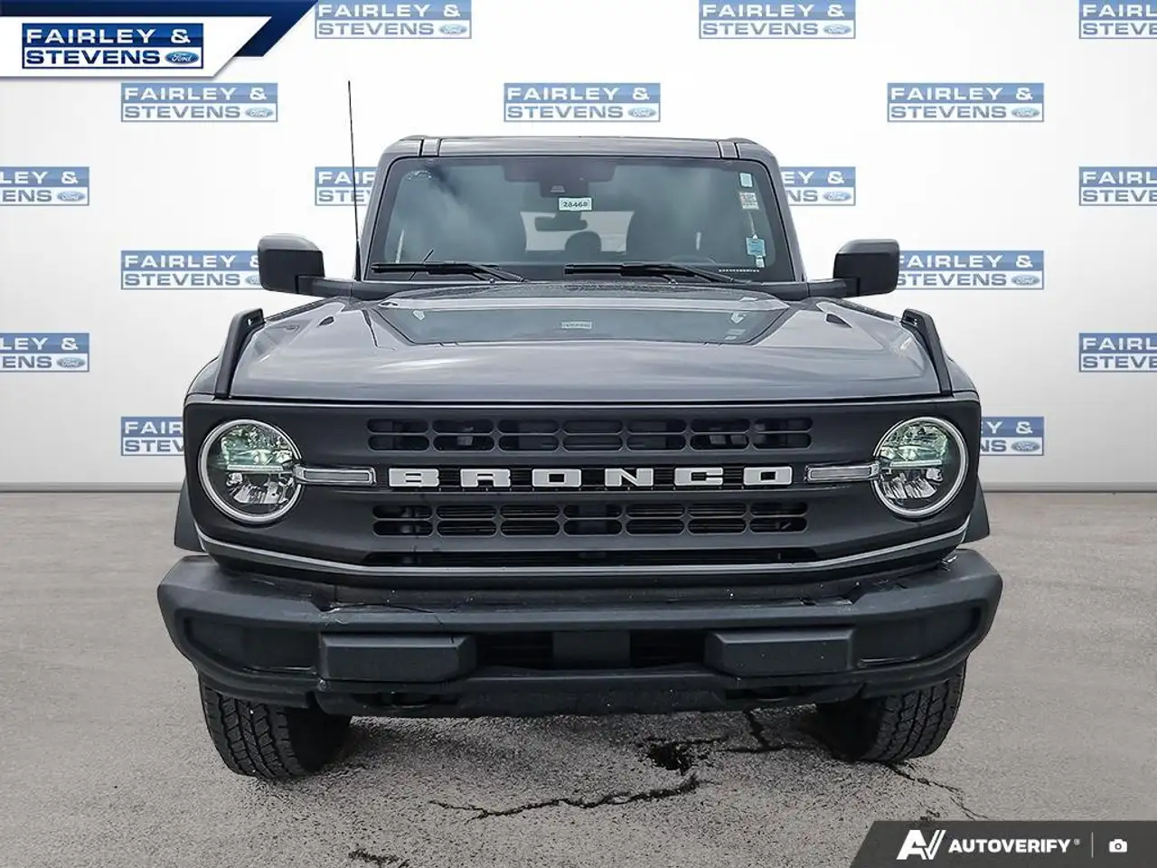 Ford Bronco photo Ford Bronco