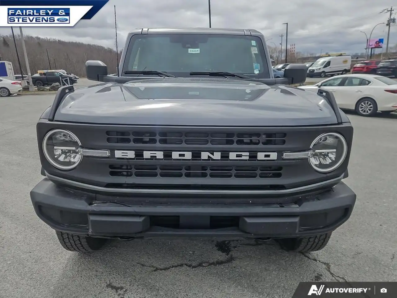 Ford Bronco photo Ford Bronco