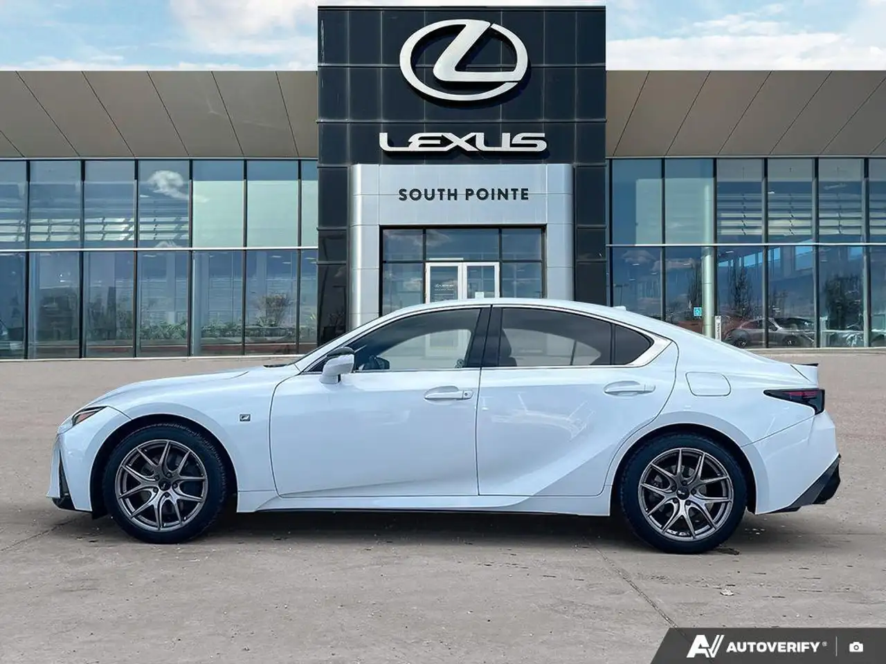 Lexus IS photo Lexus IS