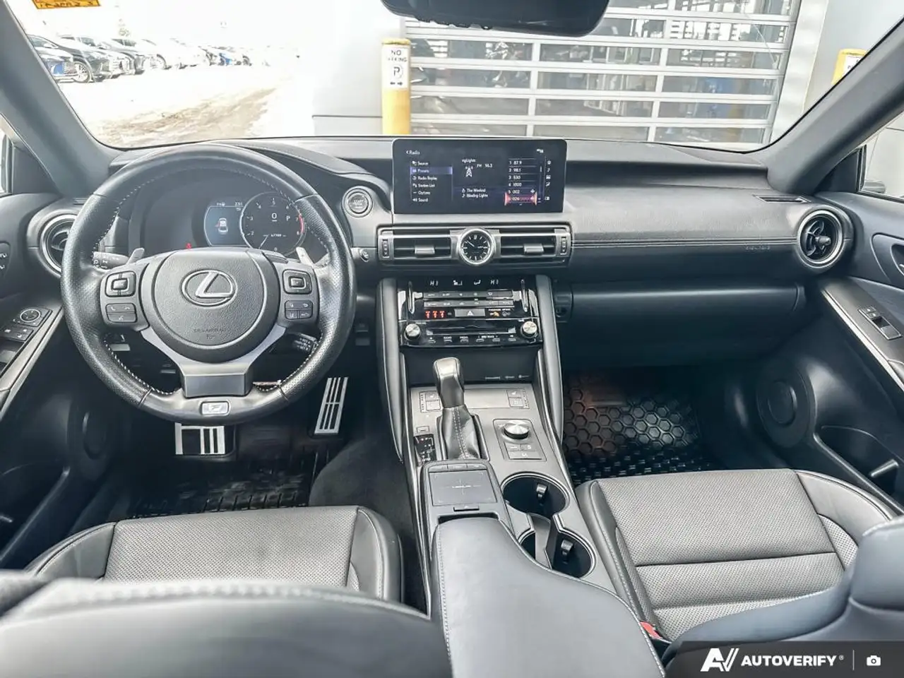 Lexus IS photo Lexus IS