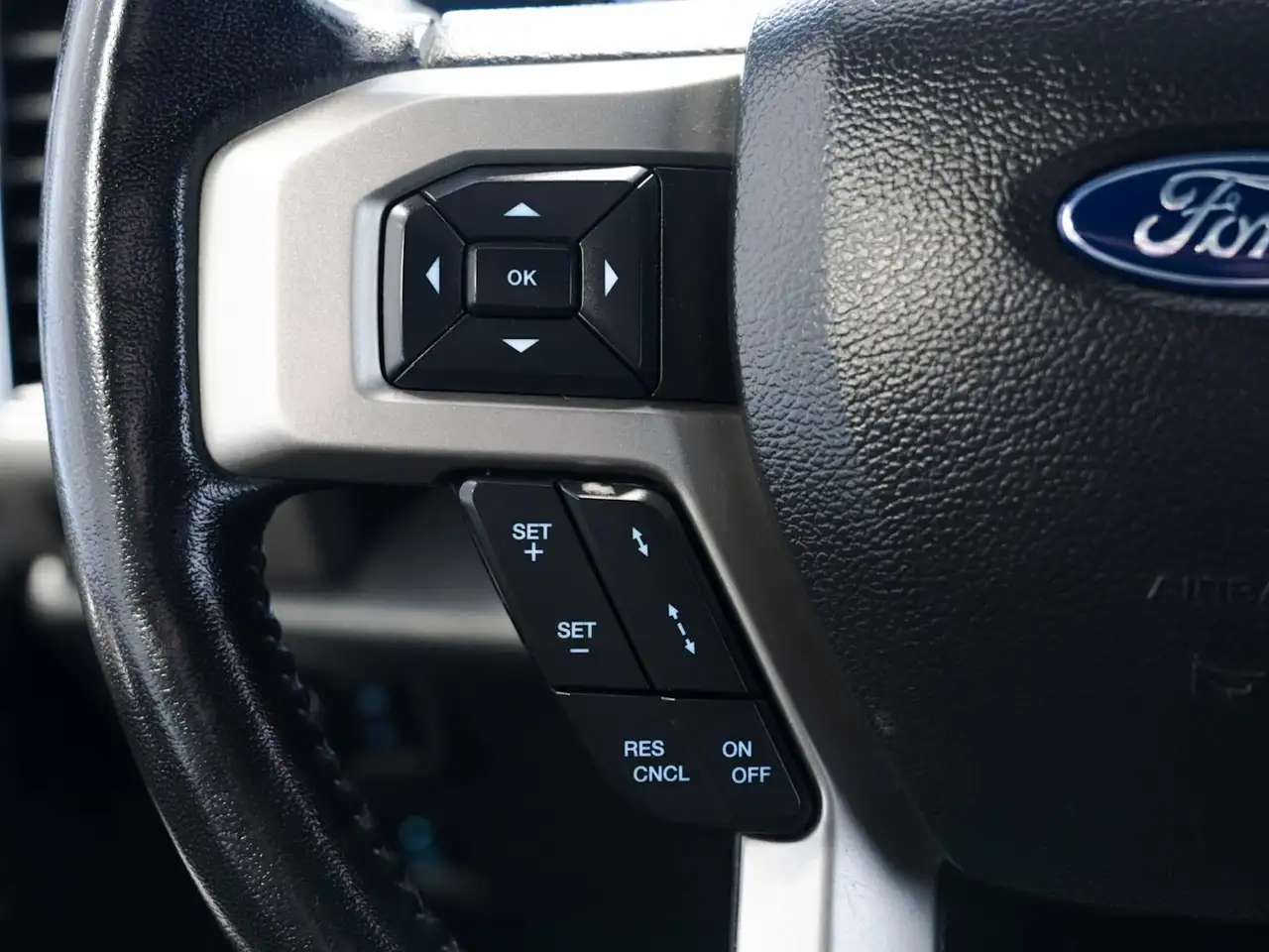 Ford F 350 снимка Ford F 350