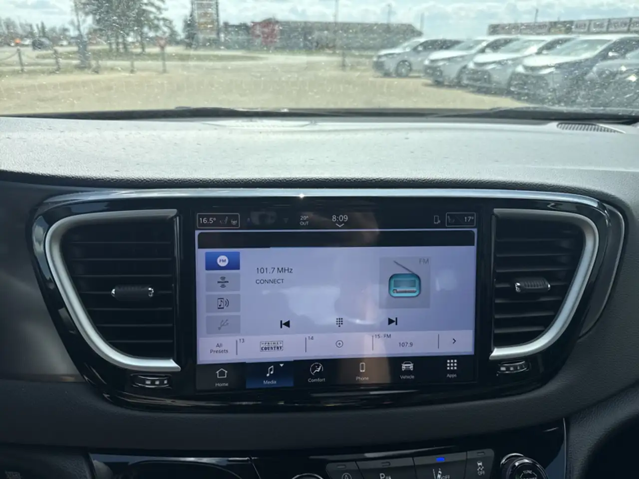 Chrysler Grand Caravan fotografie Chrysler Grand Caravan