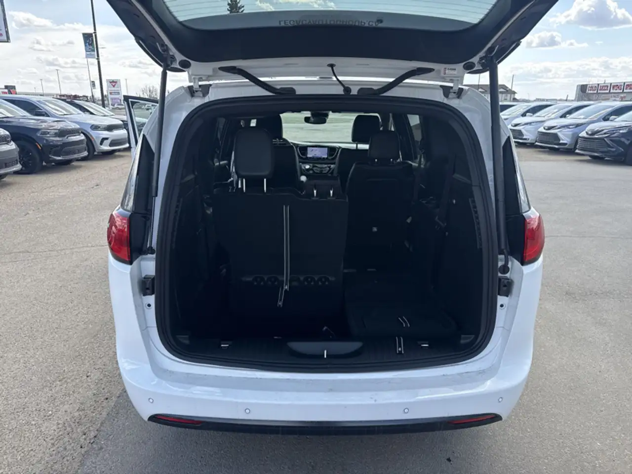 Chrysler Grand Caravan fotografie Chrysler Grand Caravan