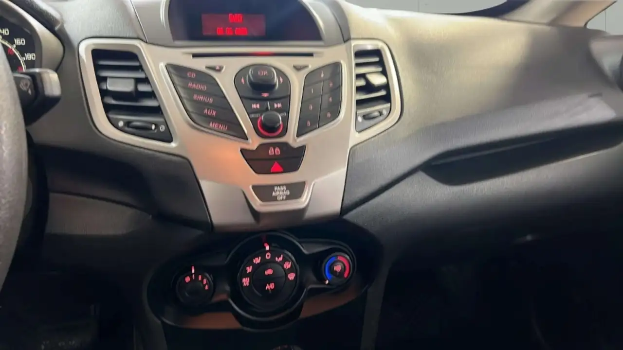 Ford Fiesta снимка Ford Fiesta