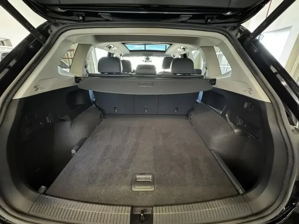 Volkswagen Tiguan снимка Volkswagen Tiguan